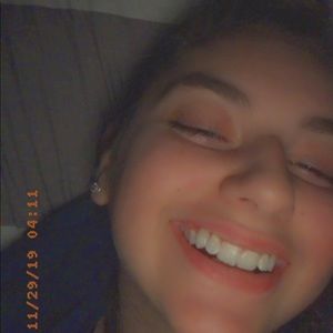 Meet your Posher, Isabelle